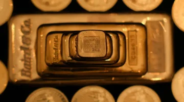 قنبلة الذهب.. صعود قياسي يرافق قفزة تاريخية لأسعار الفضة في تعاملات اليوم